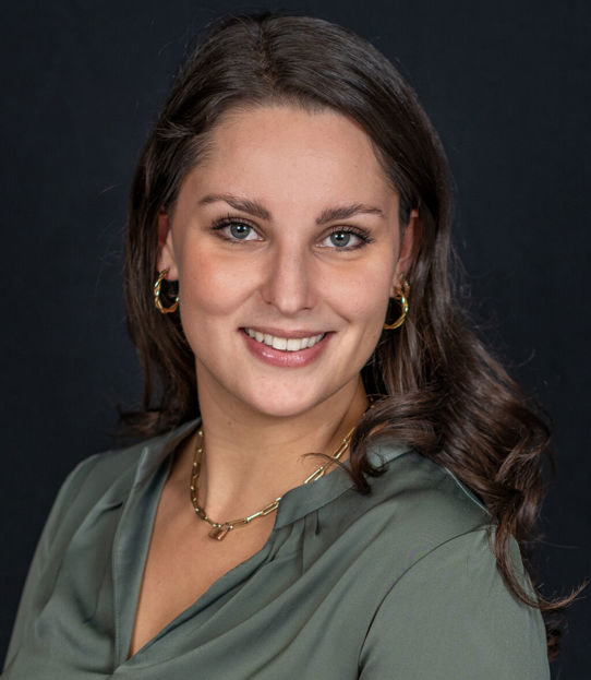 Jade Blumenzak